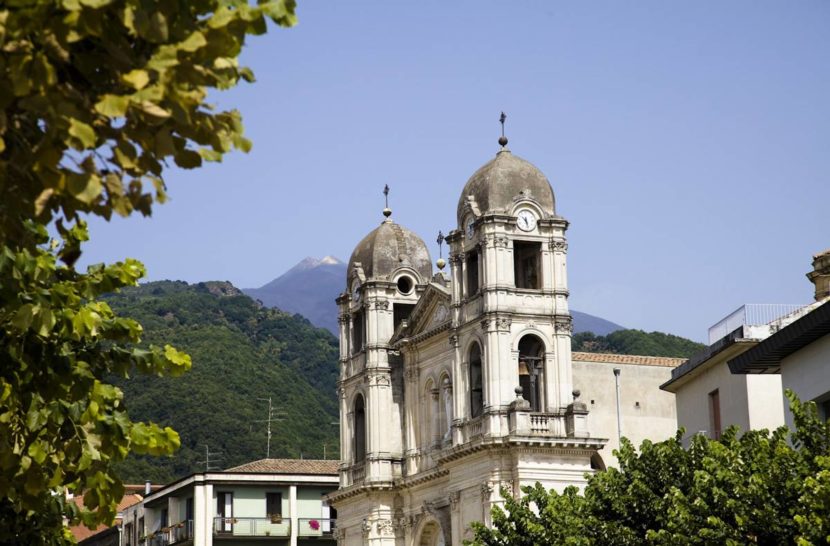 Zafferana Etnea is a small town of clear blue skies, the panorama is unique: to the east is the Ionian coast, to the west the highest active volcano Etna